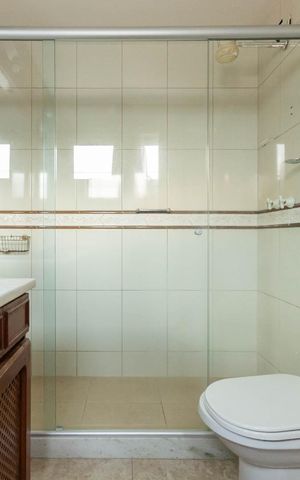 Apartamento à venda com 344m², 4 quartos e 2 vagasBanheiro Suíte 1