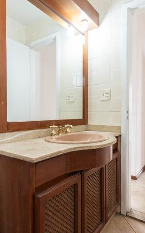 Apartamento à venda com 344m², 4 quartos e 2 vagasBanheiro