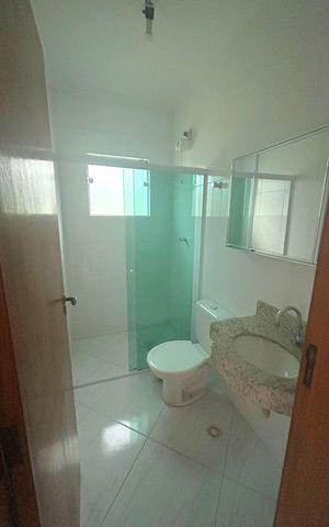 Casa à venda com 69m², 2 quartos e 1 vaga Casa à venda com 69m², 2 quartos e 1 vagaBanheiro da Suíte