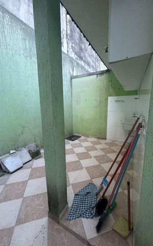Casa à venda com 69m², 2 quartos e 1 vaga Casa à venda com 69m², 2 quartos e 1 vagaÁrea de Serviço