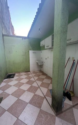 Casa à venda com 69m², 2 quartos e 1 vaga Casa à venda com 69m², 2 quartos e 1 vagaÁrea de Serviço