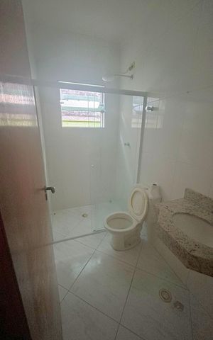 Casa à venda com 69m², 2 quartos e 1 vaga Casa à venda com 69m², 2 quartos e 1 vagaBanheiro