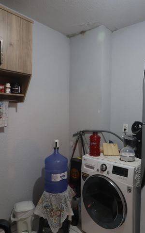 Apartamento à venda com 47m², 2 quartos e 1 vagaCozinha e Área de Serviço
