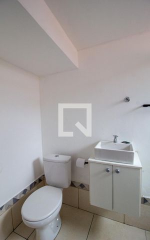 Studio para alugar com 28m², 1 quarto e sem vaga Studio para alugar com 28m², 1 quarto e sem vagaBanheiro