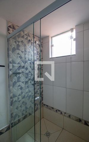 Studio para alugar com 28m², 1 quarto e sem vaga Studio para alugar com 28m², 1 quarto e sem vagaBanheiro