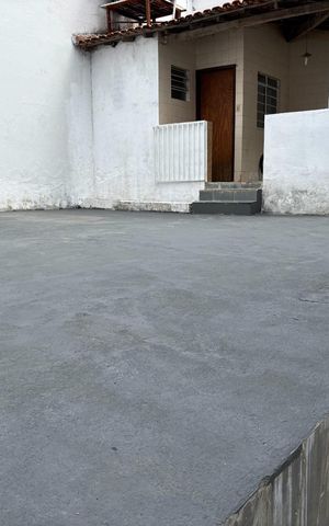 Casa à venda com 340m², 5 quartos e 4 vagas