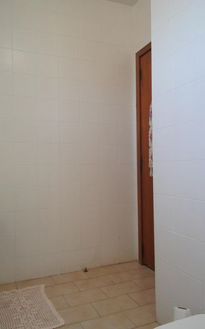 Apartamento para alugar com 90m², 1 quarto e sem vagaBanheiro