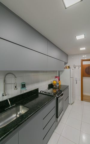 Apartamento à venda com 110m², 2 quartos e 2 vagas Apartamento à venda com 110m², 2 quartos e 2 vagasCozinha