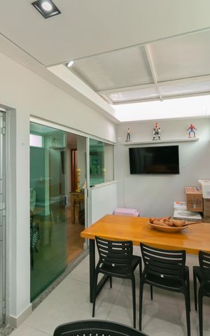Apartamento à venda com 110m², 2 quartos e 2 vagas Apartamento à venda com 110m², 2 quartos e 2 vagasCozinha