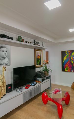 Apartamento à venda com 110m², 2 quartos e 2 vagas Apartamento à venda com 110m², 2 quartos e 2 vagasSala