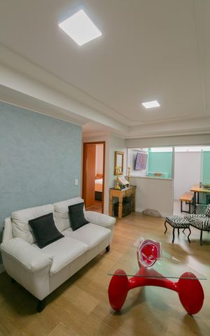 Apartamento à venda com 110m², 2 quartos e 2 vagas Apartamento à venda com 110m², 2 quartos e 2 vagasSala