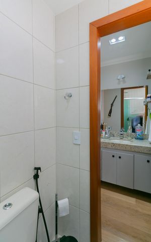 Apartamento à venda com 110m², 2 quartos e 2 vagas Apartamento à venda com 110m², 2 quartos e 2 vagasBanheiro/Suite