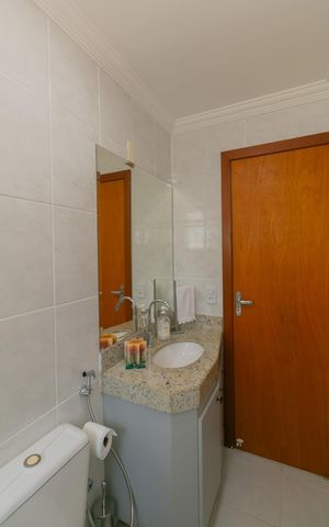 Apartamento à venda com 110m², 2 quartos e 2 vagas Apartamento à venda com 110m², 2 quartos e 2 vagasBanheiro Social