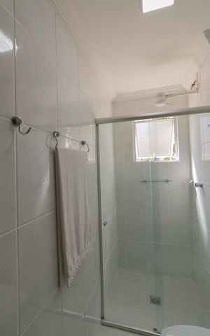 Apartamento à venda com 110m², 2 quartos e 2 vagas Apartamento à venda com 110m², 2 quartos e 2 vagasBanheiro Social