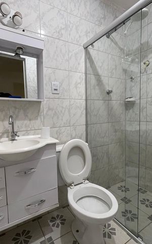 Casa para alugar com 200m², 2 quartos e 2 vagas Casa para alugar com 200m², 2 quartos e 2 vagasBanheiro 1