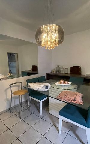 Casa para alugar com 200m², 2 quartos e 2 vagas Casa para alugar com 200m², 2 quartos e 2 vagasSala de Jantar