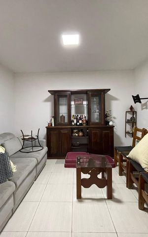 Casa para alugar com 200m², 2 quartos e 2 vagas Casa para alugar com 200m², 2 quartos e 2 vagasSala