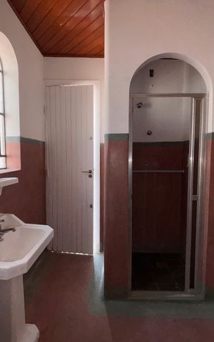 Casa para alugar com 200m², 2 quartos e 1 vaga Casa para alugar com 200m², 2 quartos e 1 vagaBanheiro