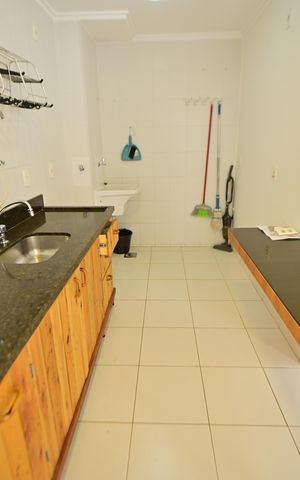 Apartamento para alugar com 65m², 2 quartos e 2 vagas Apartamento para alugar com 65m², 2 quartos e 2 vagasCozinha