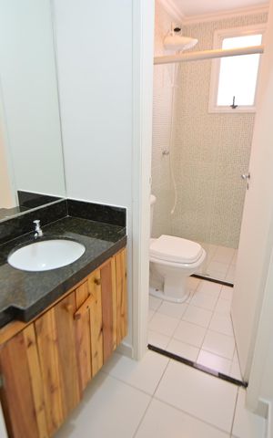 Apartamento para alugar com 65m², 2 quartos e 2 vagas Apartamento para alugar com 65m², 2 quartos e 2 vagasBanheiro Social