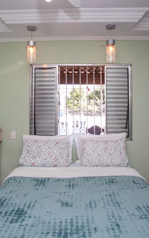 Casa à venda com 230m², 4 quartos e 2 vagasQuarto 1- Casa 1