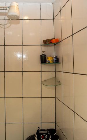 Casa à venda com 230m², 4 quartos e 2 vagasBanheiro 2 - Casa 2