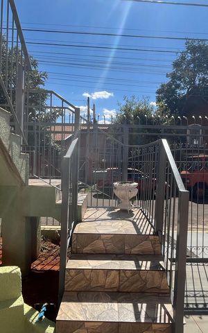 Casa à venda com 245m², 6 quartos e 3 vagas Casa à venda com 245m², 6 quartos e 3 vagasVista do Quarto 1