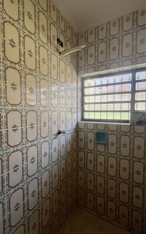 Casa à venda com 245m², 6 quartos e 3 vagas Casa à venda com 245m², 6 quartos e 3 vagasBanheiro 3