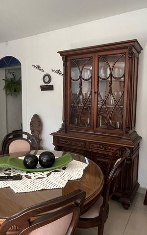 Casa à venda com 245m², 6 quartos e 3 vagas Casa à venda com 245m², 6 quartos e 3 vagasSala 3