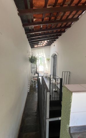 Casa à venda com 245m², 6 quartos e 3 vagas Casa à venda com 245m², 6 quartos e 3 vagasÁrea comum