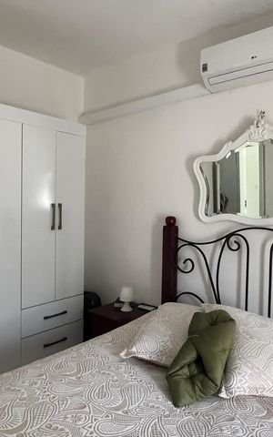 Casa à venda com 245m², 6 quartos e 3 vagas Casa à venda com 245m², 6 quartos e 3 vagasQuarto 1