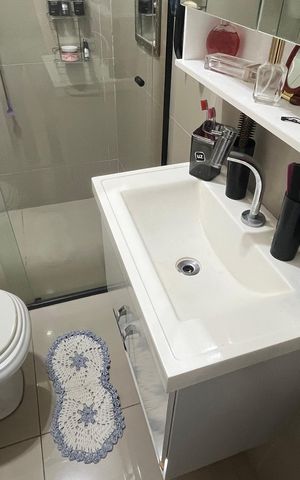 Casa à venda com 245m², 6 quartos e 3 vagas Casa à venda com 245m², 6 quartos e 3 vagasBanheiro 1