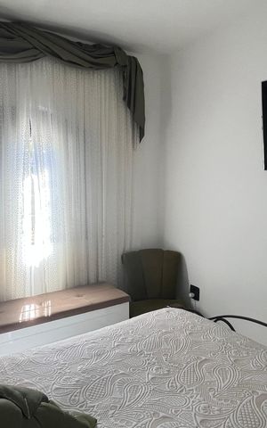 Casa à venda com 245m², 6 quartos e 3 vagas Casa à venda com 245m², 6 quartos e 3 vagasQuarto 1