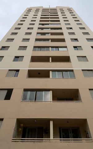 Apartamento à venda com 55m², 2 quartos e 1 vaga Apartamento à venda com 55m², 2 quartos e 1 vagaFachada do bloco