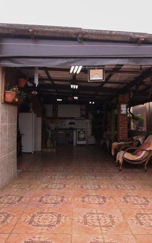 Casa à venda com 175m², 3 quartos e 2 vagas Casa à venda com 175m², 3 quartos e 2 vagasÁrea Gourmet