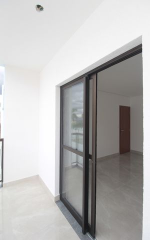 Casa de condomínio à venda com 140m², 3 quartos e 2 vagasVaranda da Suite