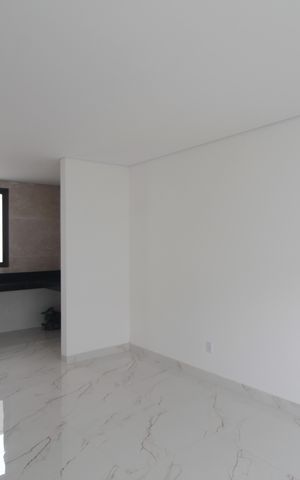 Casa de condomínio à venda com 140m², 3 quartos e 2 vagasSala