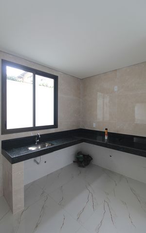 Casa de condomínio à venda com 140m², 3 quartos e 2 vagasCozinha