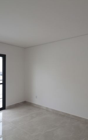 Casa de condomínio à venda com 140m², 3 quartos e 2 vagasSuite