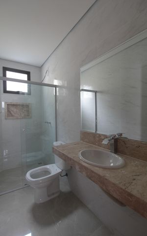 Casa de condomínio à venda com 140m², 3 quartos e 2 vagasBanheiro Social