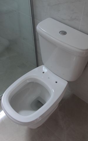 Casa de condomínio à venda com 140m², 3 quartos e 2 vagasBanheiro Social