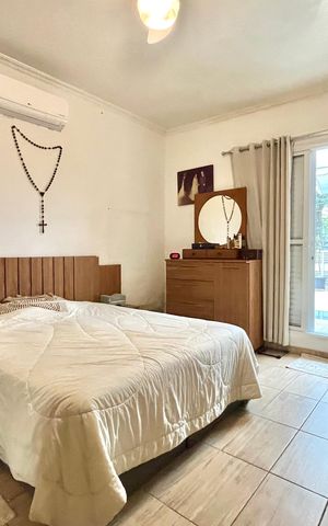 Casa à venda com 200m², 4 quartos e 2 vagas Casa à venda com 200m², 4 quartos e 2 vagasQuarto 1