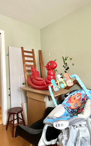 Casa à venda com 200m², 4 quartos e 2 vagas Casa à venda com 200m², 4 quartos e 2 vagasEdícula - Quarto 2