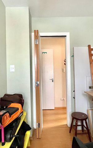Casa à venda com 200m², 4 quartos e 2 vagas Casa à venda com 200m², 4 quartos e 2 vagasEdícula - Quarto 2