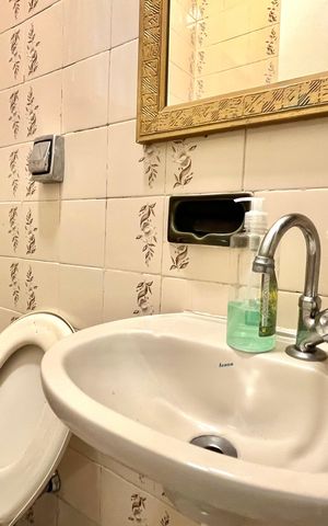 Casa à venda com 200m², 4 quartos e 2 vagas Casa à venda com 200m², 4 quartos e 2 vagasEdícula - Lavabo