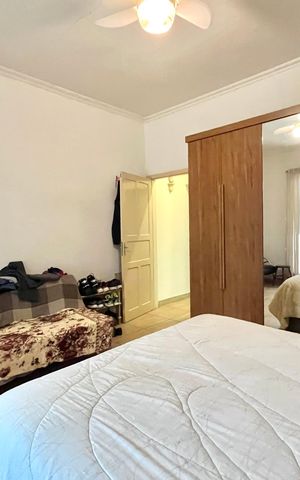 Casa à venda com 200m², 4 quartos e 2 vagas Casa à venda com 200m², 4 quartos e 2 vagasQuarto 1