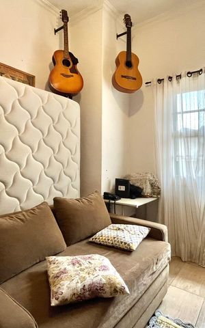 Casa à venda com 200m², 4 quartos e 2 vagas Casa à venda com 200m², 4 quartos e 2 vagasQuarto 2