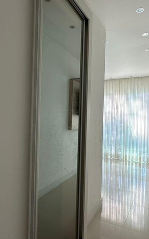 Casa de condomínio à venda com 350m², 3 quartos e 2 vagas Casa de condomínio à venda com 350m², 3 quartos e 2 vagasSuíte 3