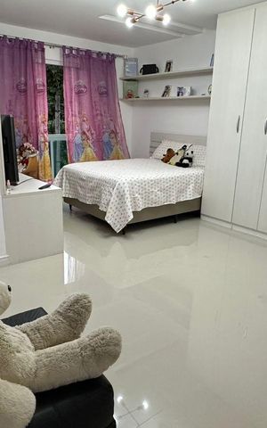 Casa de condomínio à venda com 350m², 3 quartos e 2 vagas Casa de condomínio à venda com 350m², 3 quartos e 2 vagasSuíte 1
