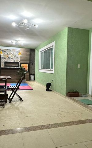 Casa de condomínio à venda com 350m², 3 quartos e 2 vagas Casa de condomínio à venda com 350m², 3 quartos e 2 vagasGaragem